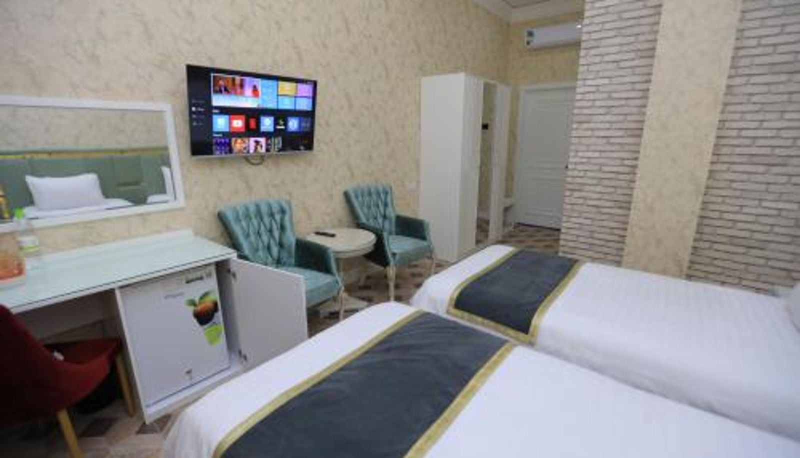 Room - AYNIY Hotel