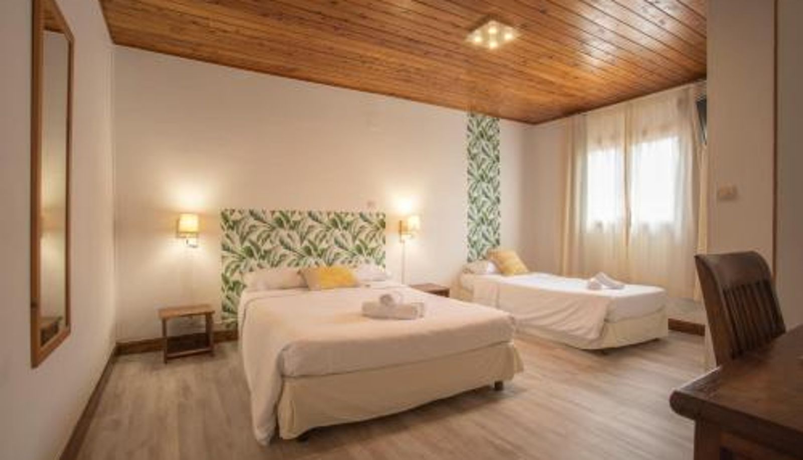 Pokój trzyosobowy - Hôtel & Restaurant La Ferme Du Pommeau