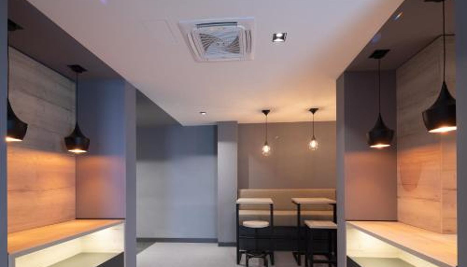 Frühstücksraum innerhalb des Restaurants - Super seven inn