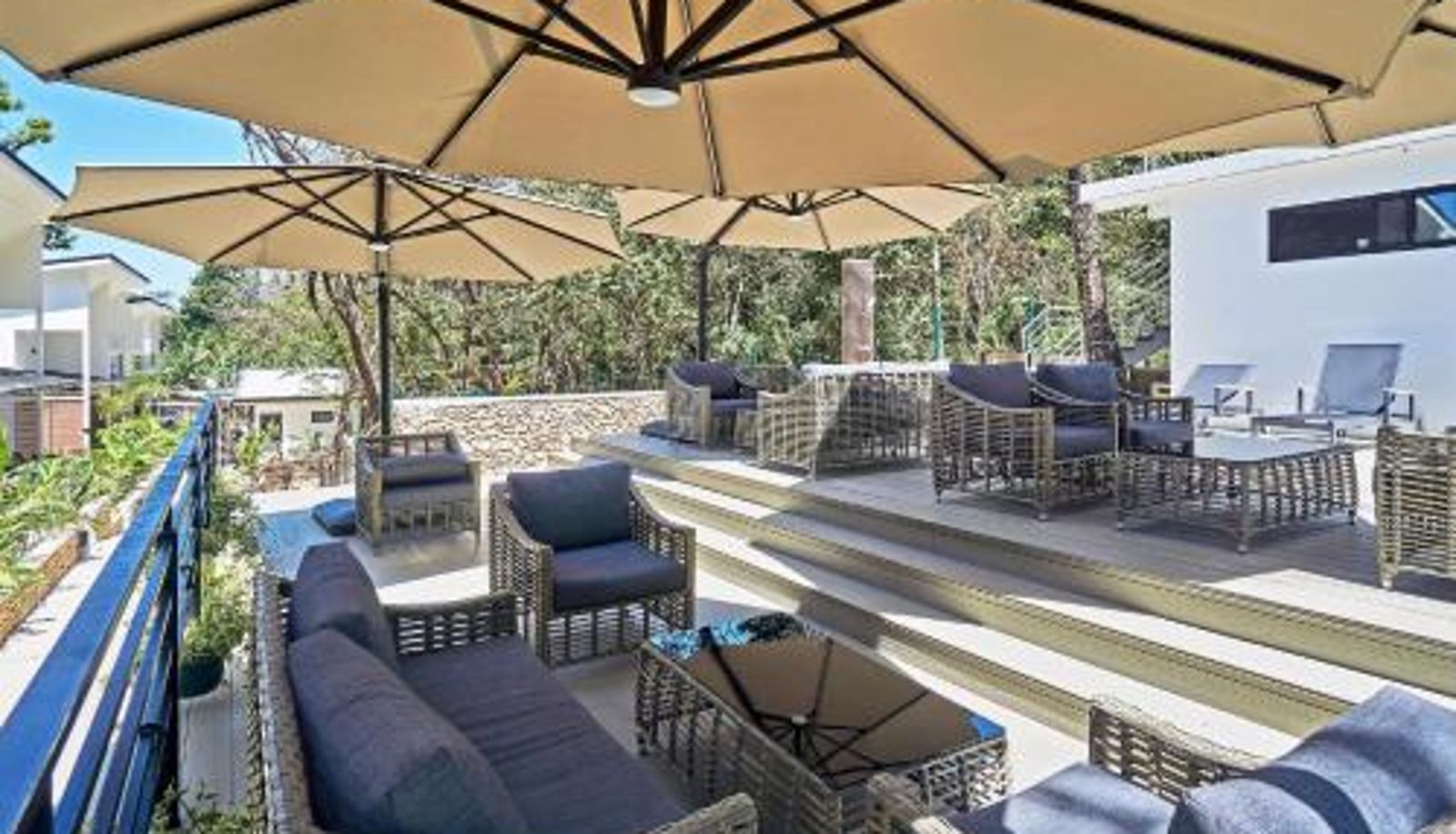 Pool - NATURA Loft Garden