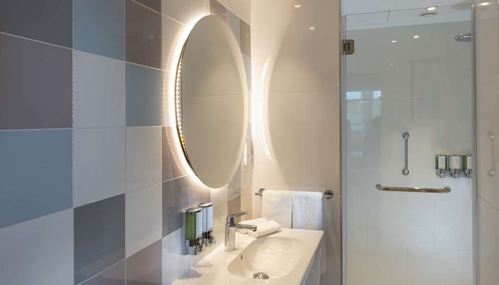 Zimmer - Hampton by Hilton Budapest City Centre
