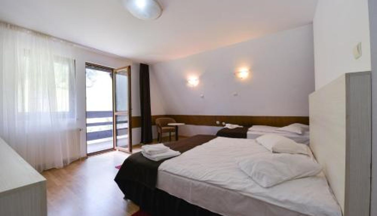 Información - Hotel Paraul Capra
