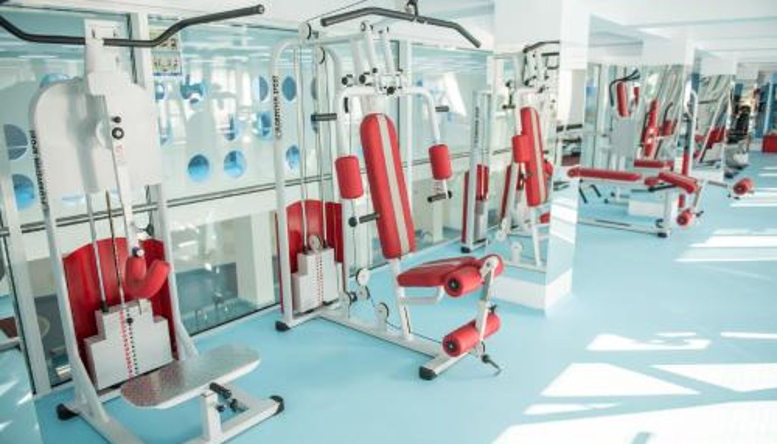 Zona de bienestar y gimnasio - Potaissa Hotel