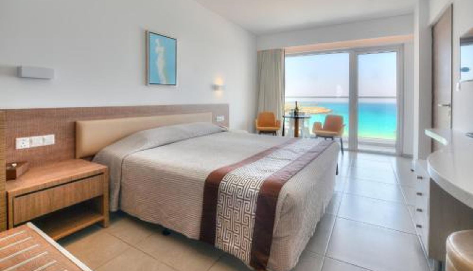 Info - Vassos Nissi Plage Hotel & Spa