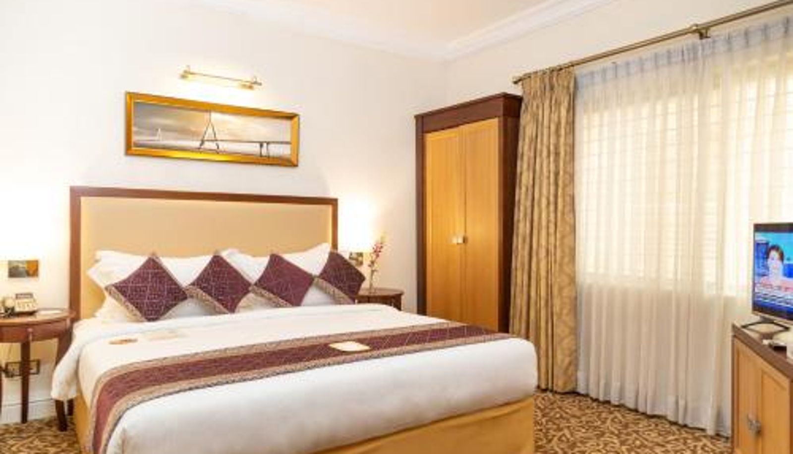 Suite - Royal Park Residence Hotel