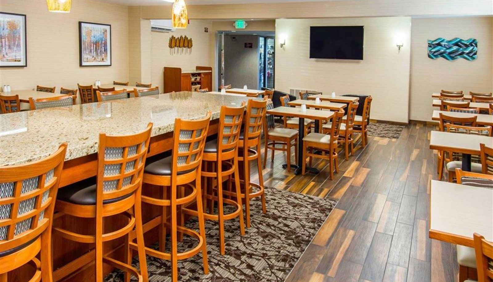 Restaurant - Quality Inn Oakwood