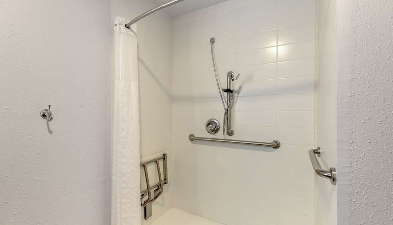 Zimmer - Comfort Suites Cheyenne