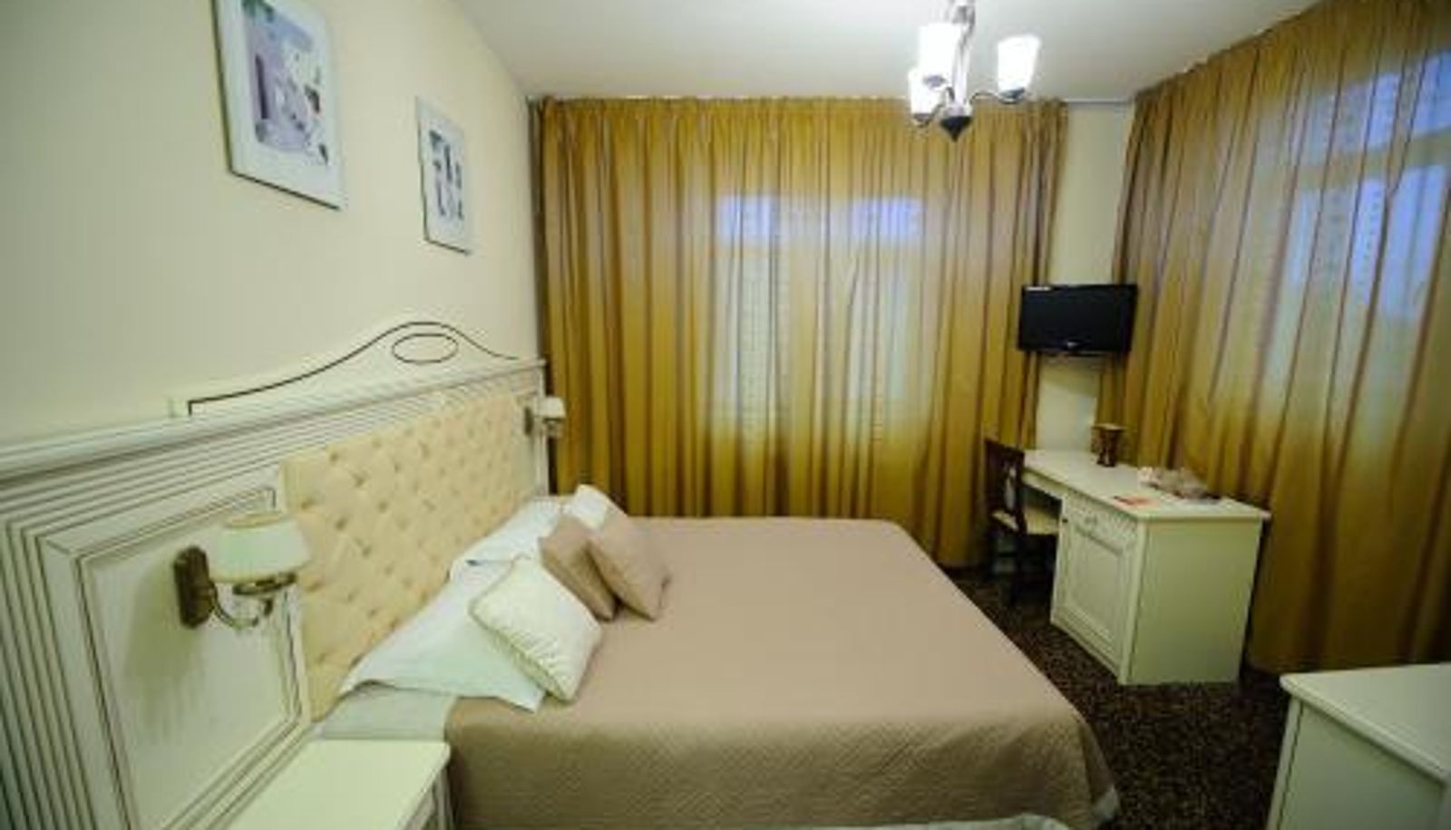 Room - Hotel Royal Craiova
