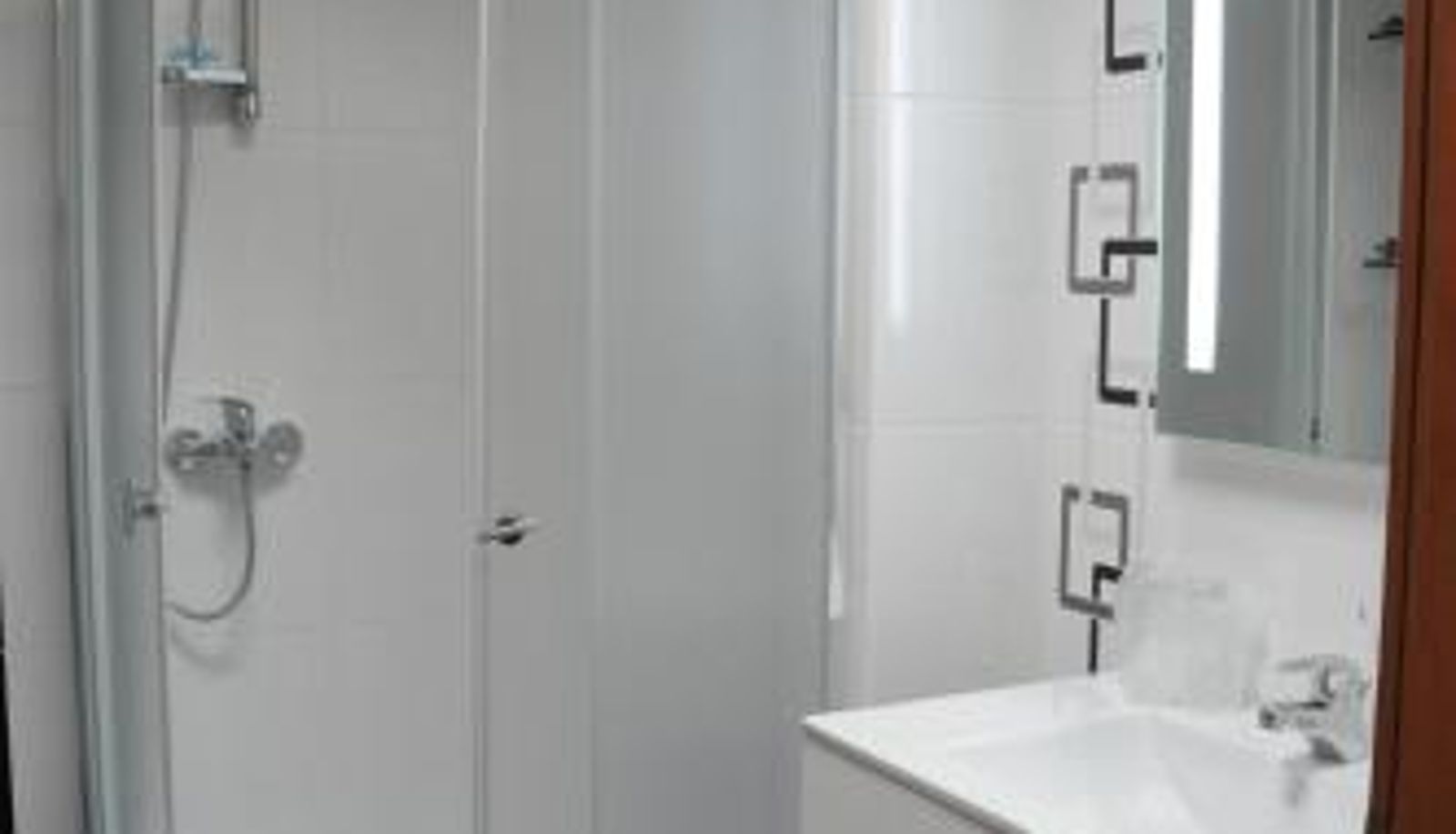 Bathroom - Garni Hotel Consul