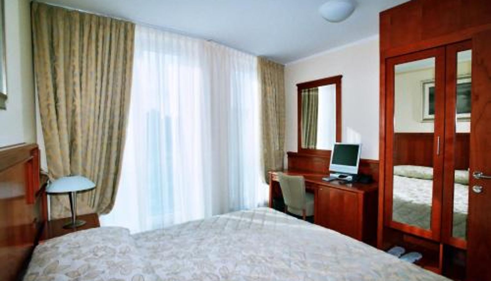 Info - Hotel Savus