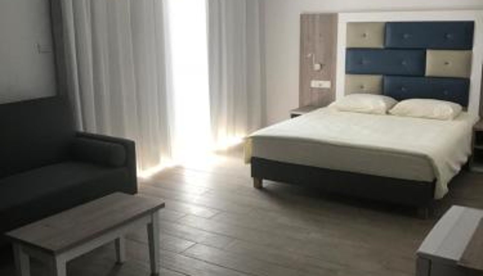Standardzimmer - Stratovarius Nissi Rooms