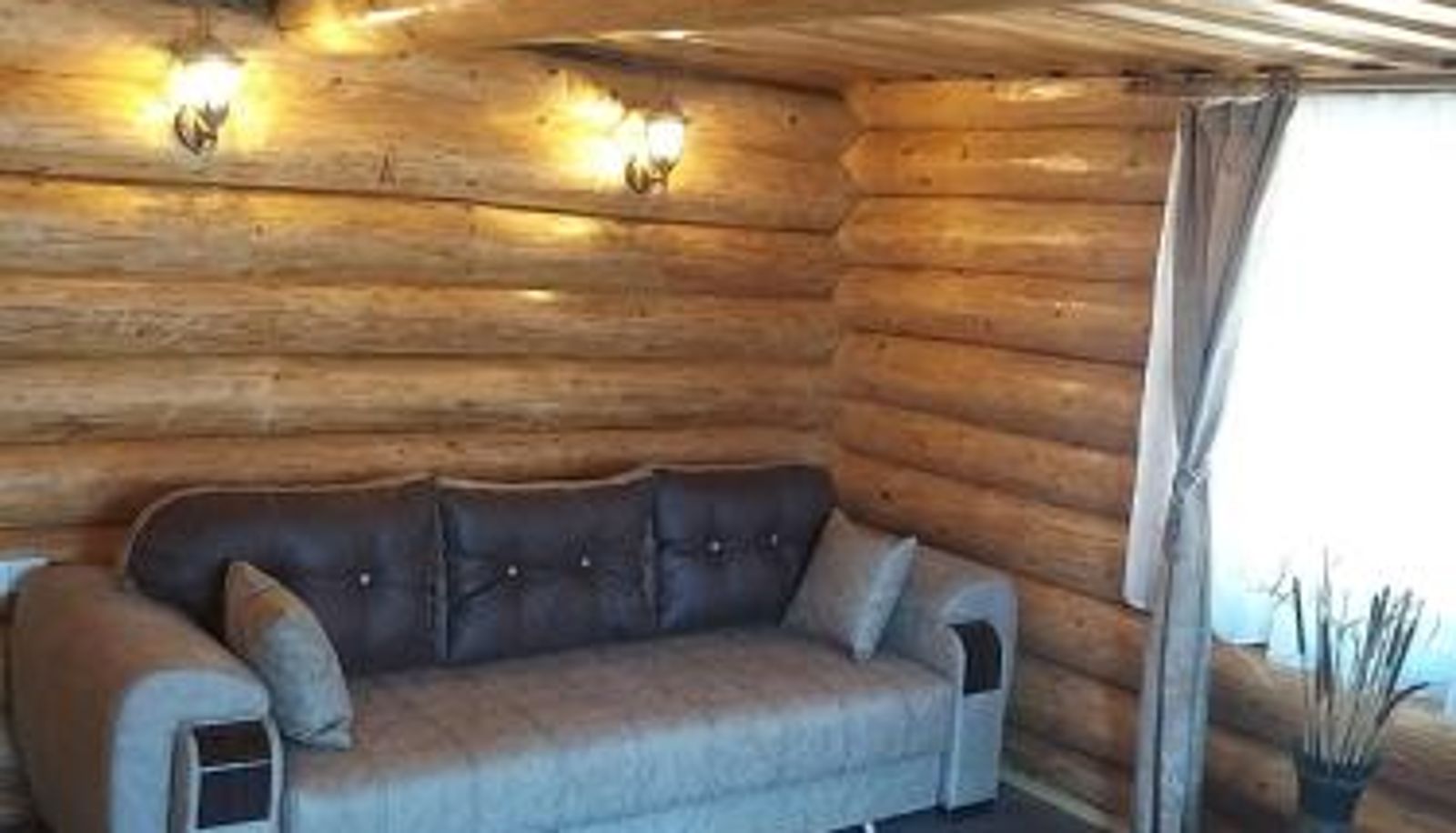 Info - CASUTELE VADULUI