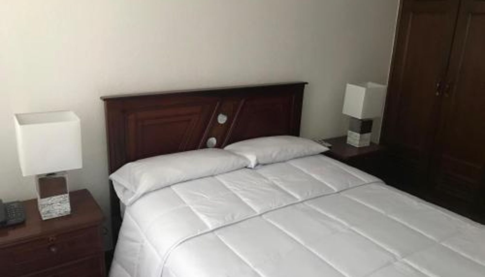 Zimmer - Altura Rooms & Suites