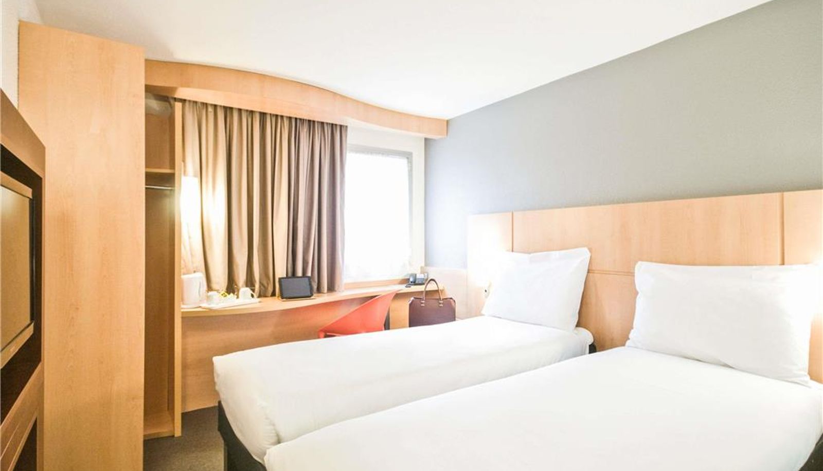 Zimmer - ibis London Heathrow Airport