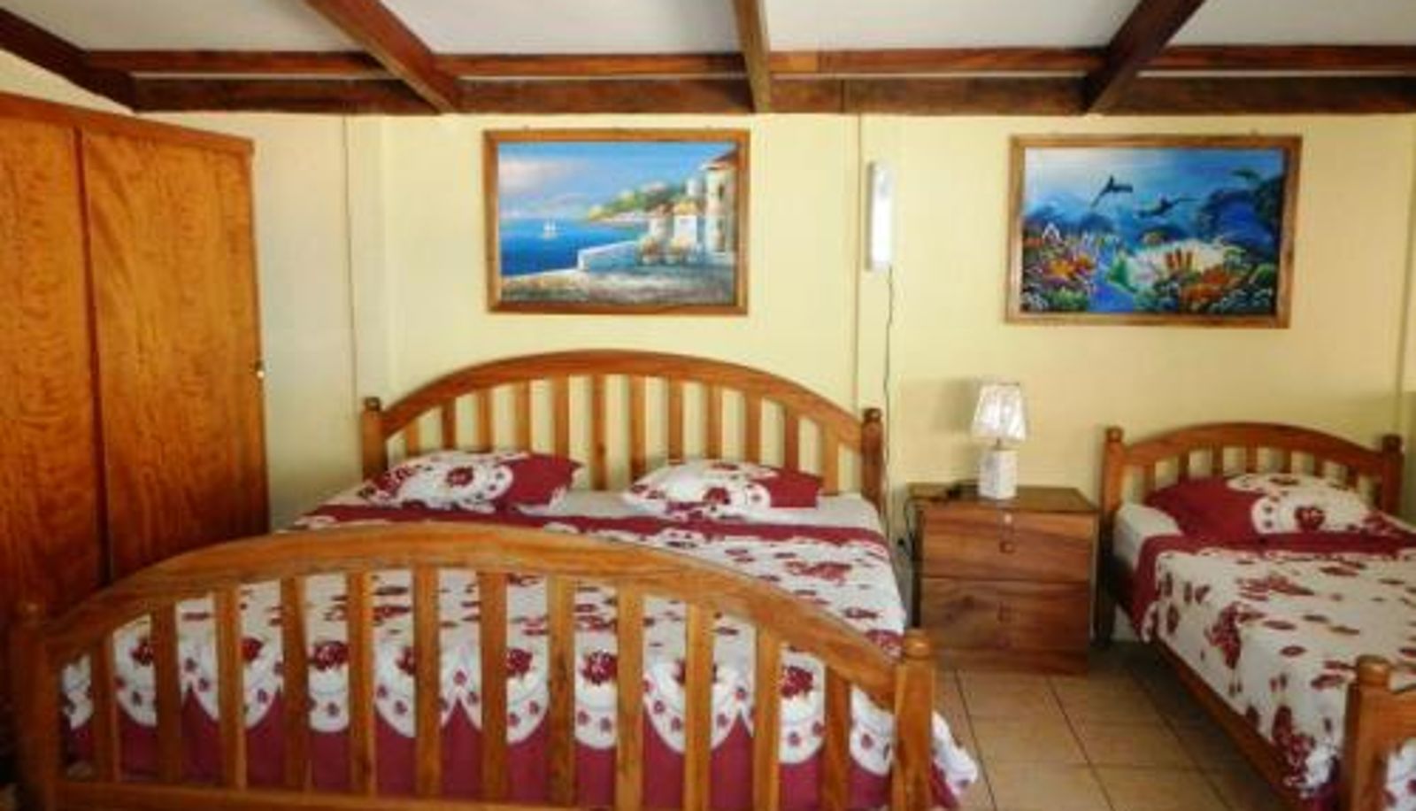 Family room - Punta Roca Surf Resort