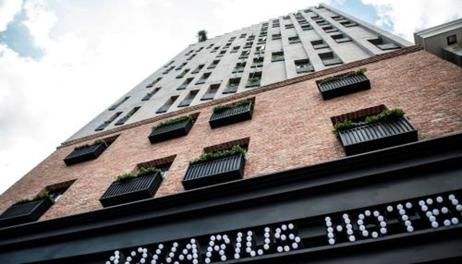 Info - Aquarius Hotel and Urban Resort