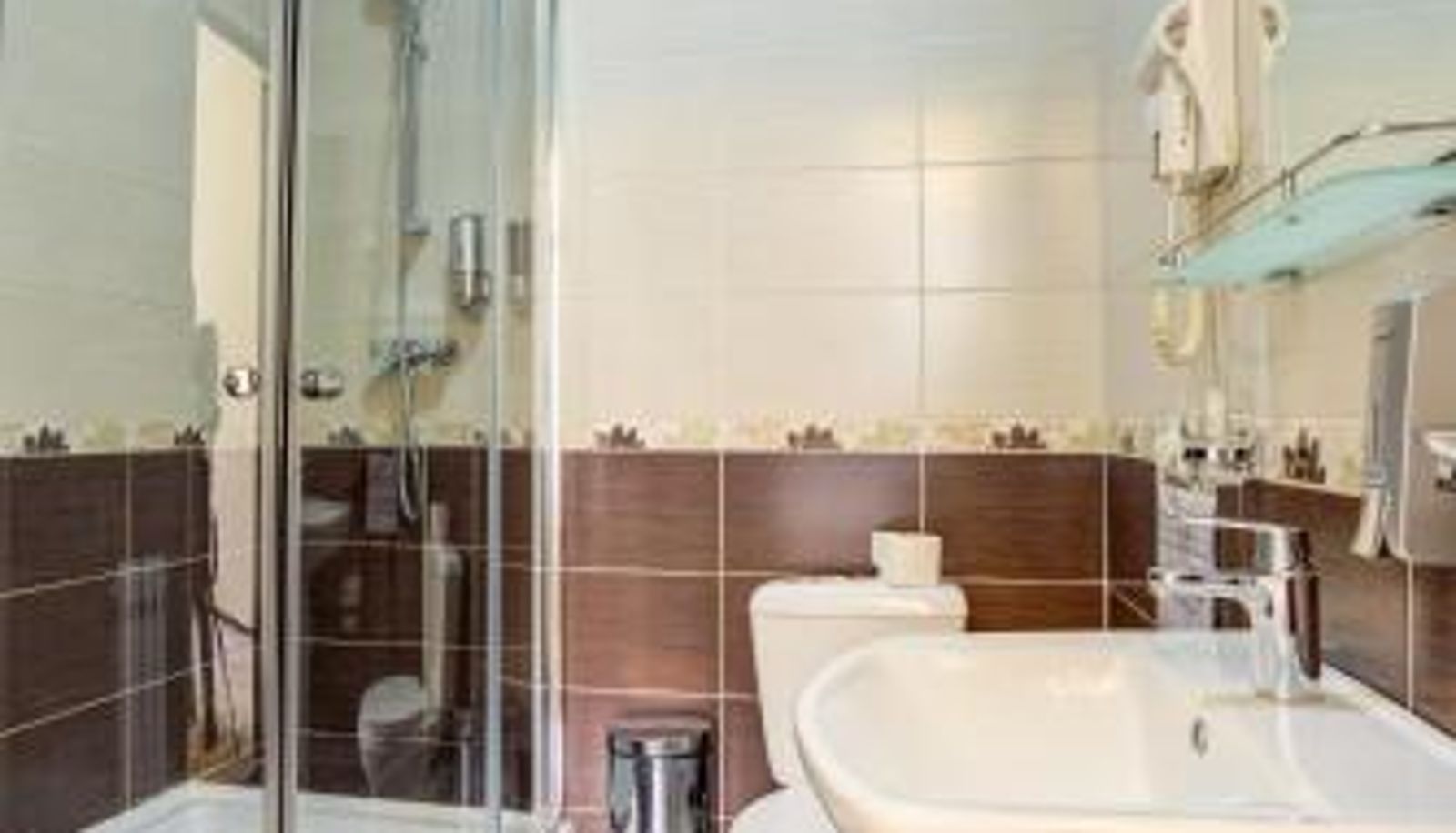 Driepersoonskamer - Hotel Touristan Bishkek