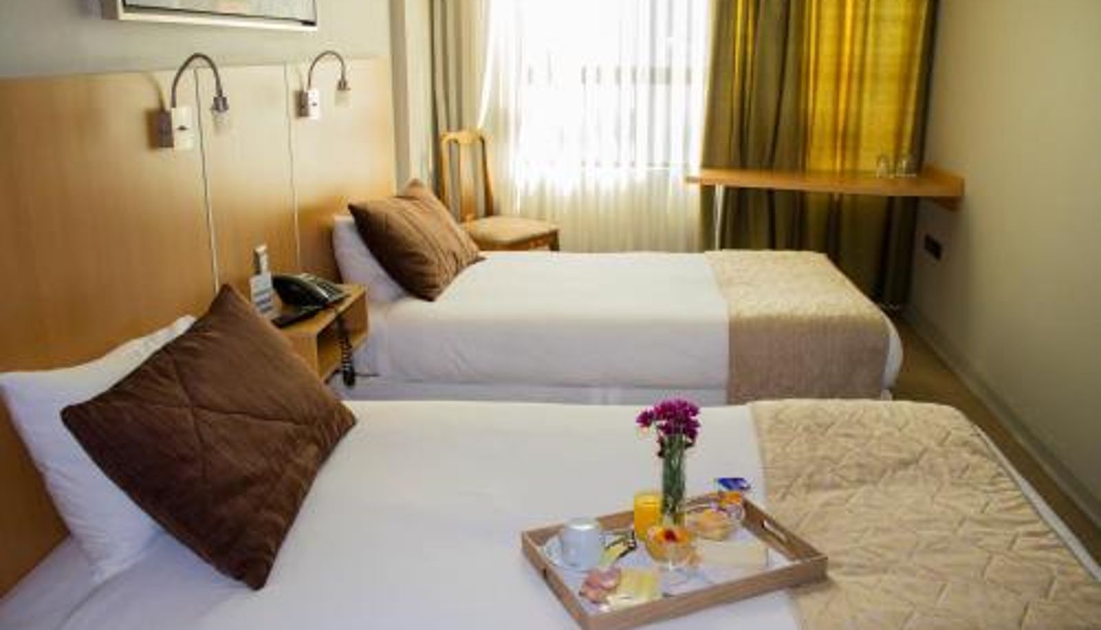 Informacje - OHiggins Park Hotel