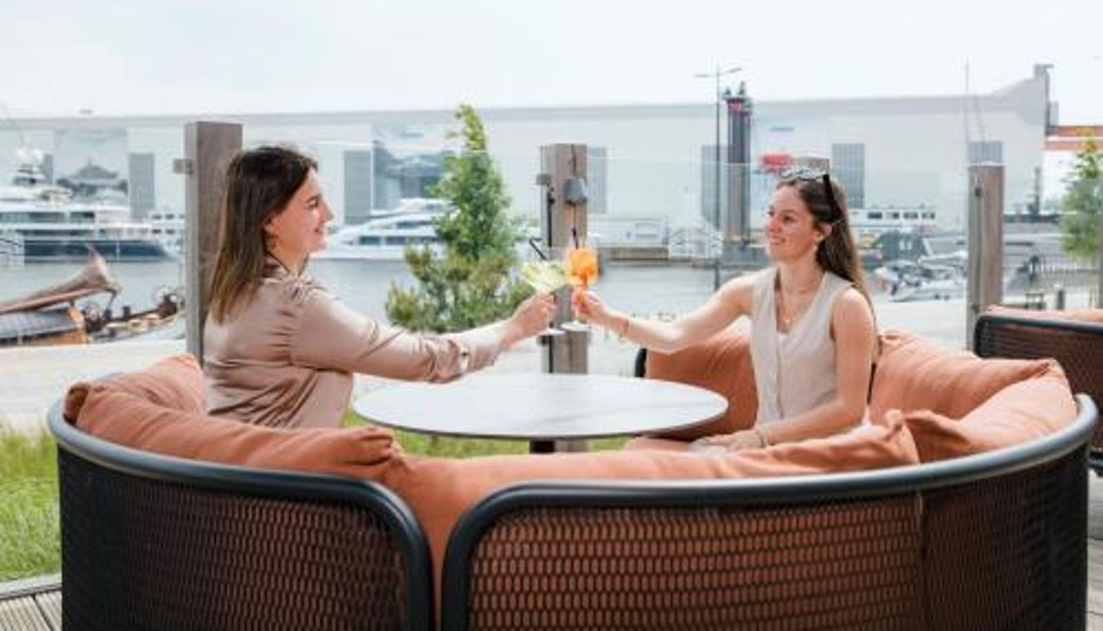Frühstücksraum innerhalb des Restaurants - Hotel de Timmerfabriek I Kloeg Collection