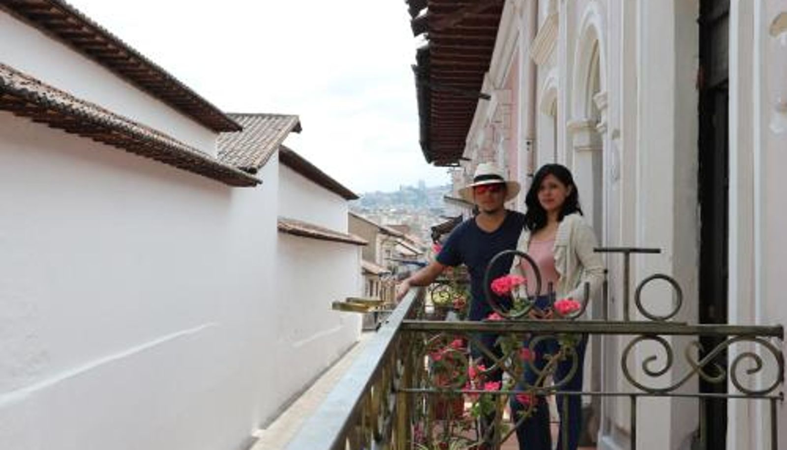 Terrace - Friends Hotel & Rooftop - Historic Center & Museums