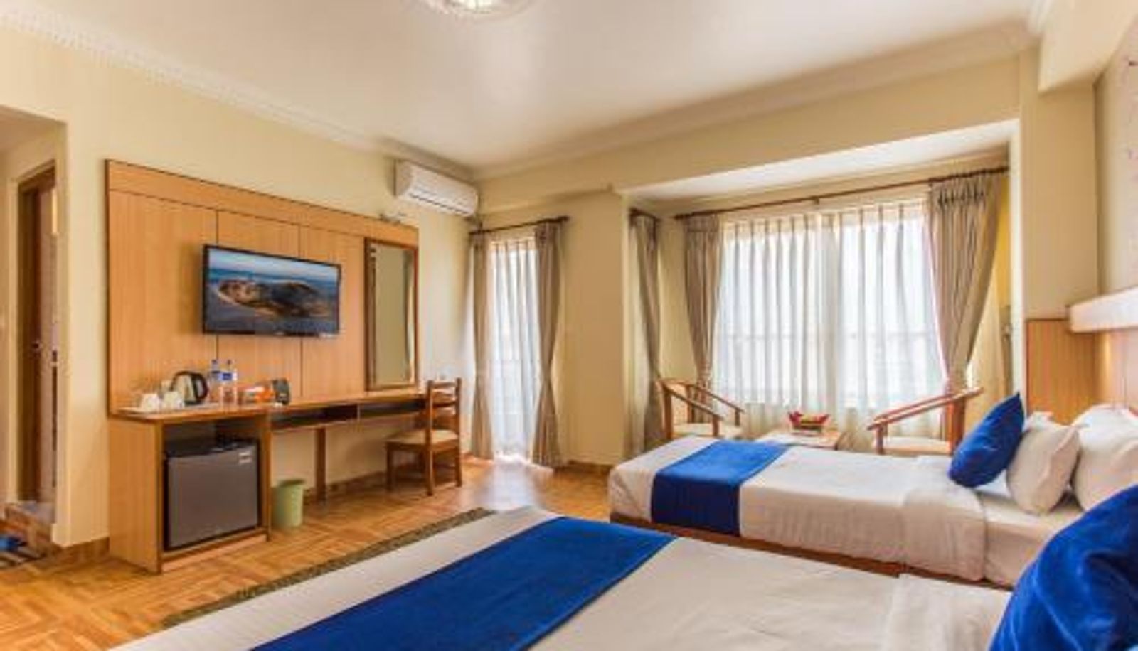Dreibettzimmer - Hotel White Pearl