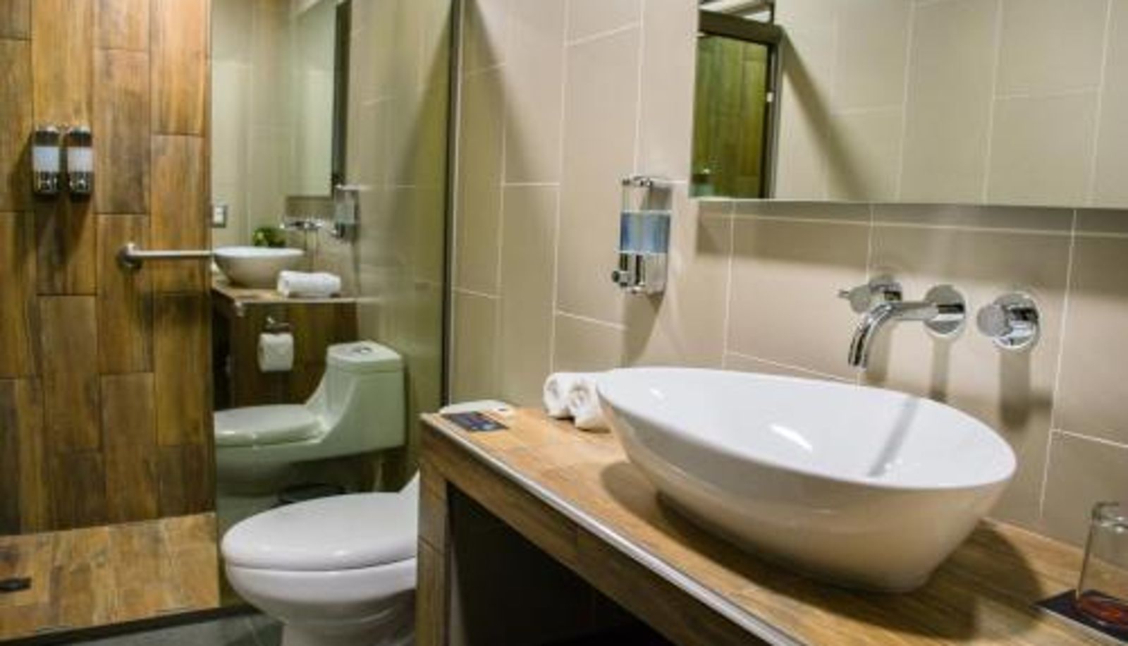 Badezimmer - Remfort Hotel