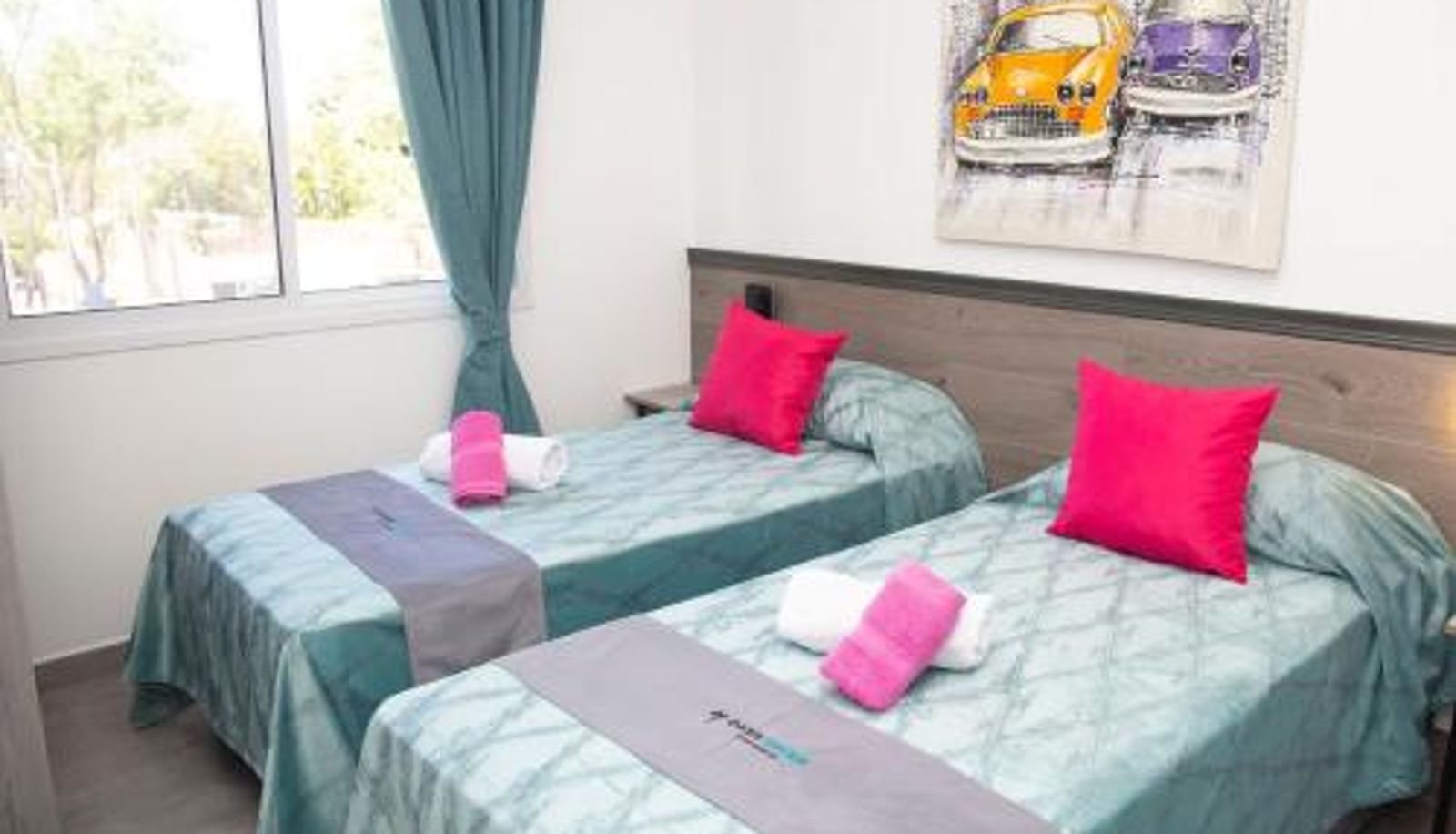 Room - Hotel Oasis-Dream Holidays - La Petite France