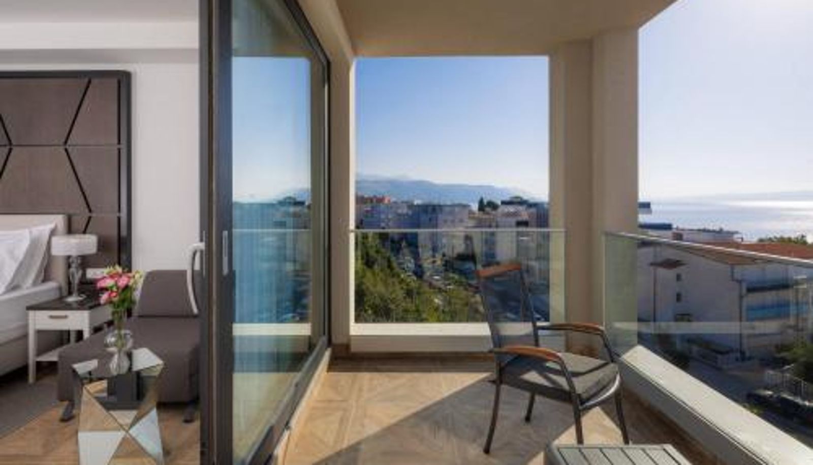 Info - Ellure Luxury Suites