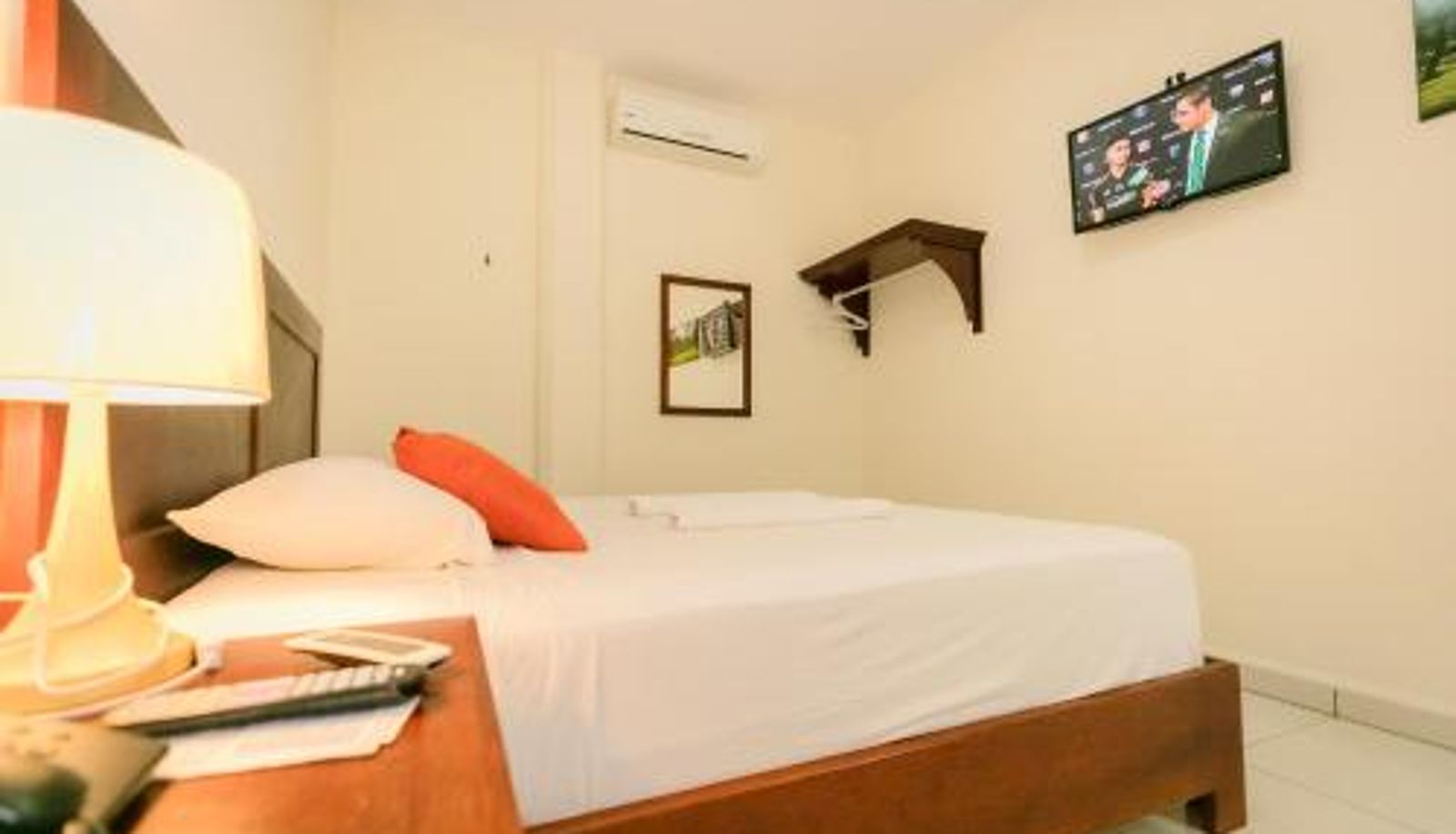 Info - Hotel Mediterraneo Inn