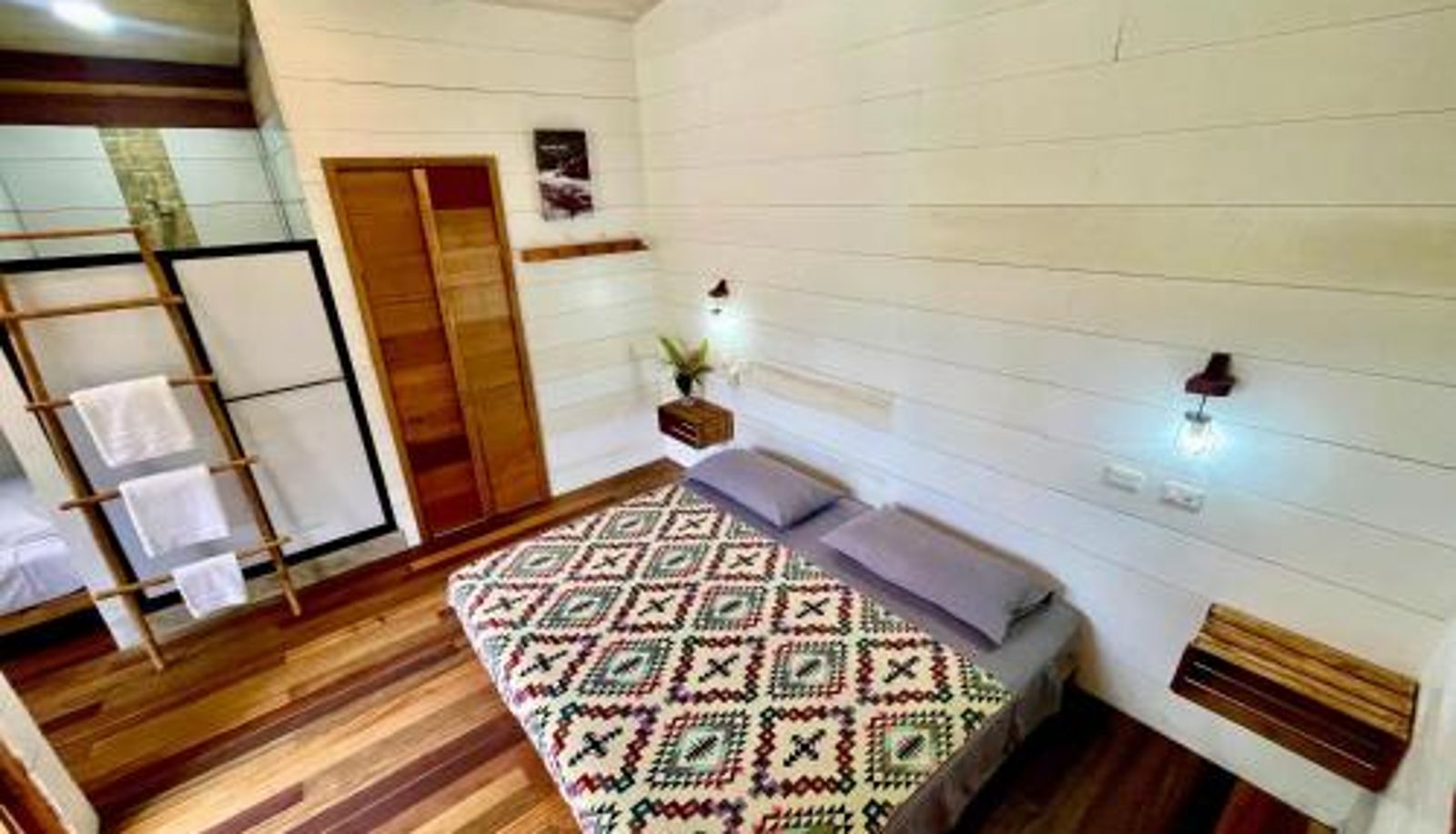 Info - K A Y A K Lodge