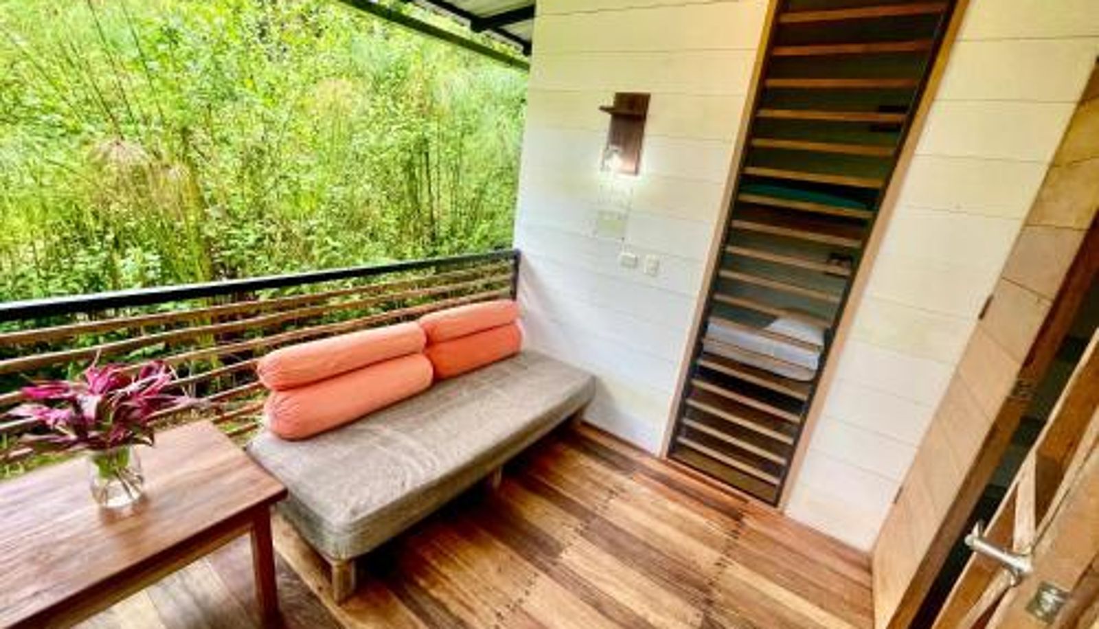 Info - K A Y A K Lodge