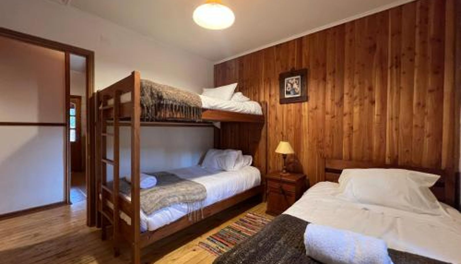 Room - Green Baker Lodge