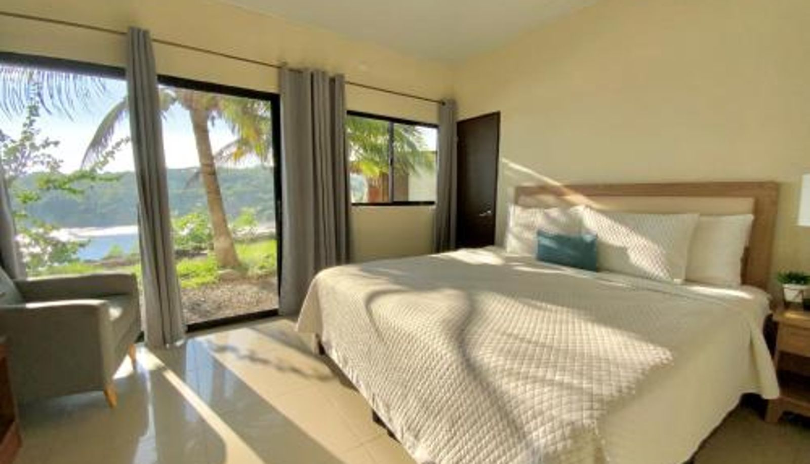 Info - Paradise Surf Hotel