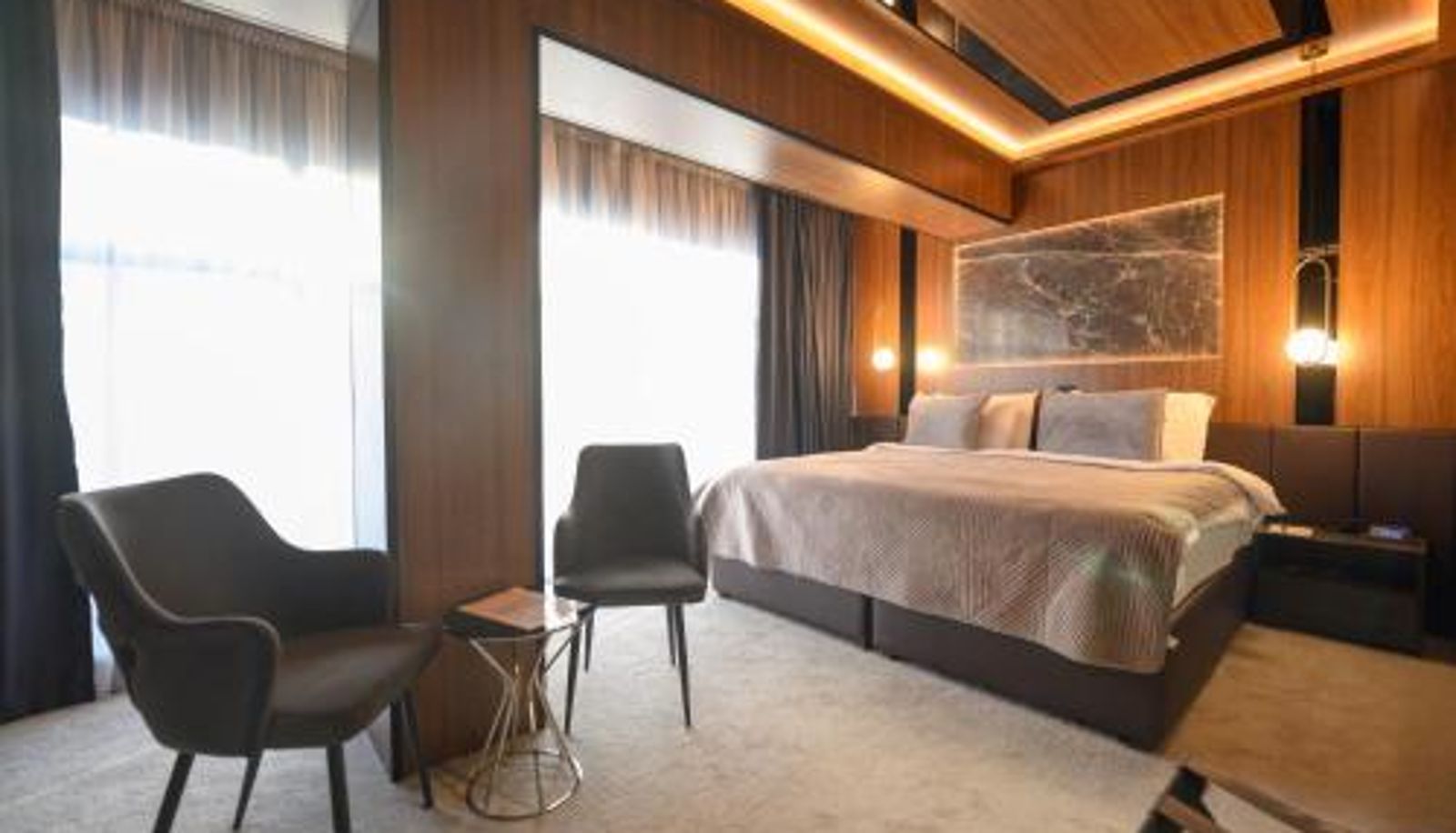 Kamer - Hotel Macedonia Square