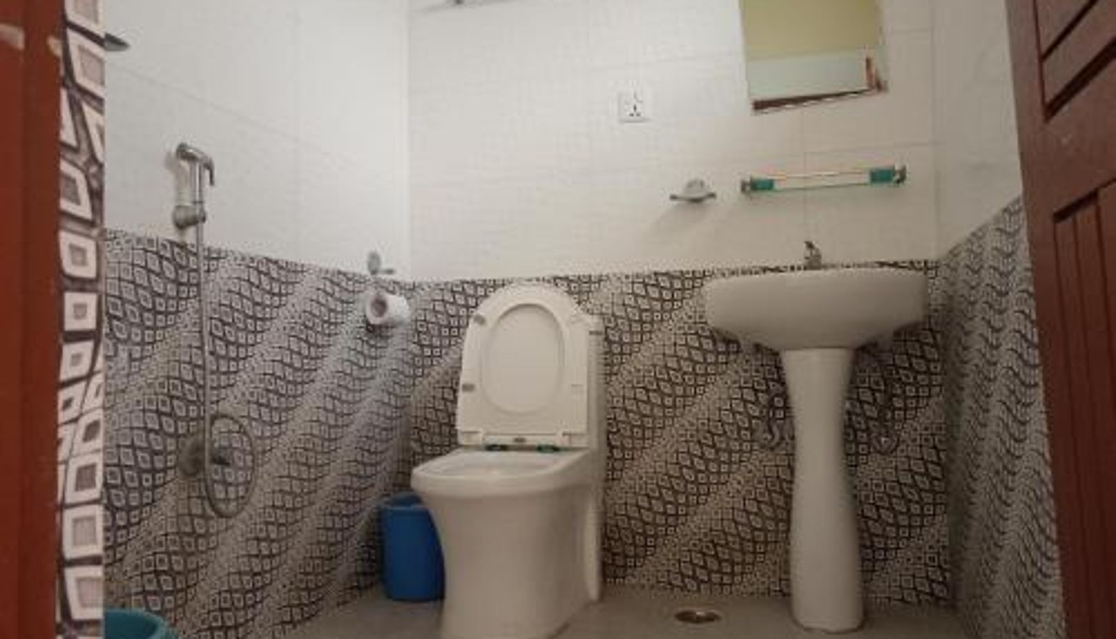 Dreibettzimmer - Pokhara Metro Eco Hotel