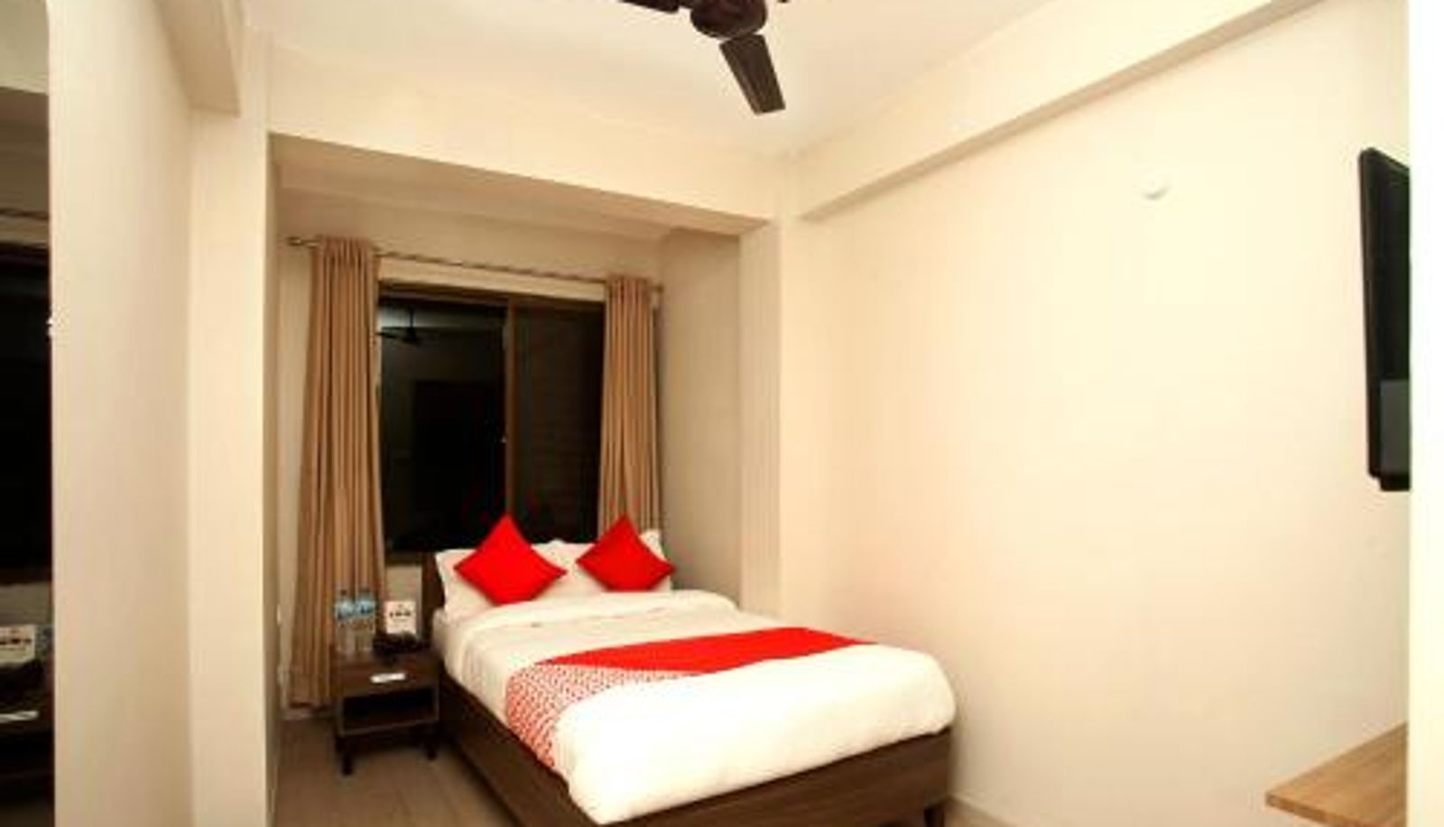 Habitación triple - OYO 626 Hotel Himchuli