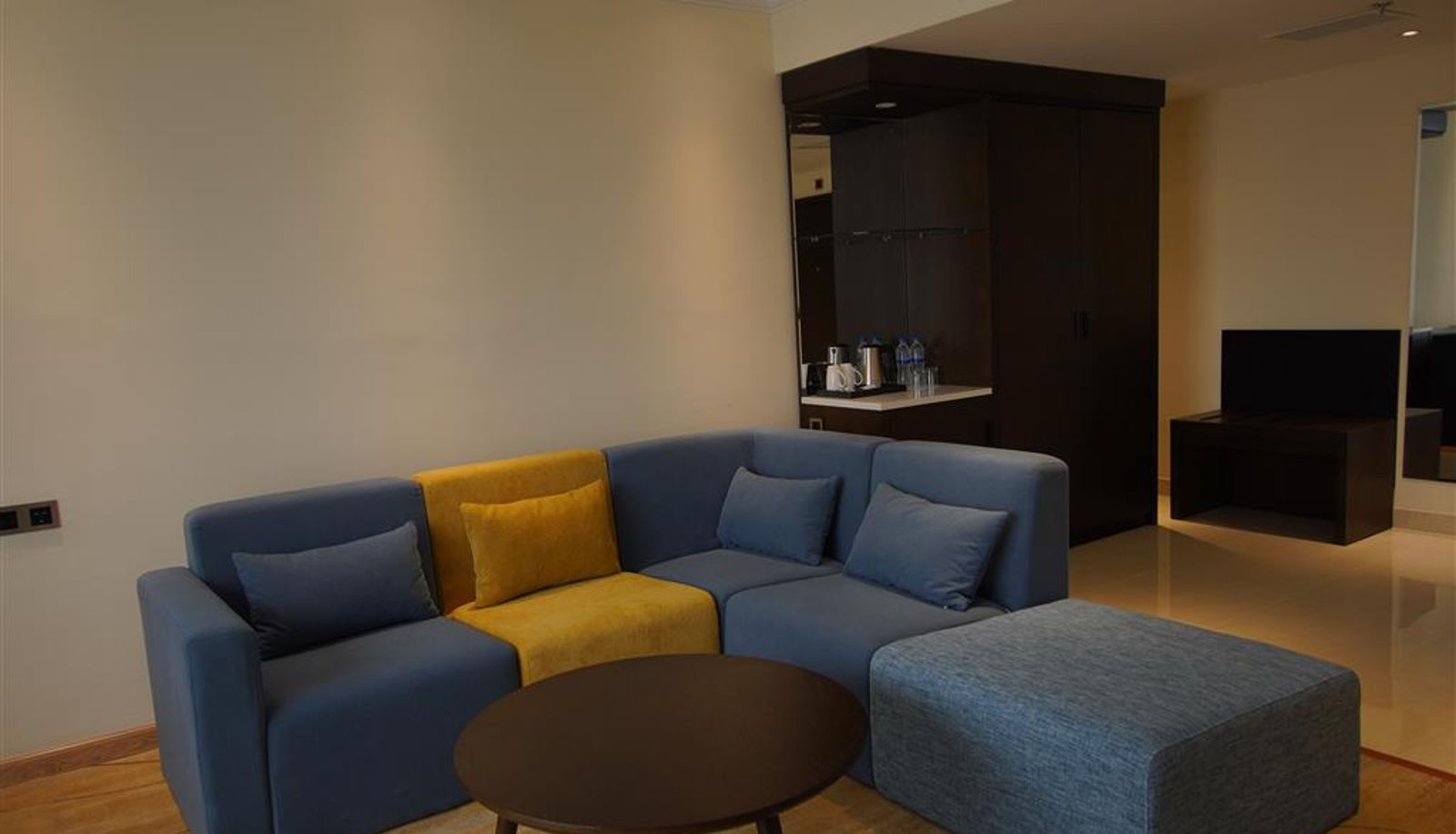 Room - Best Western Premier Dynasty