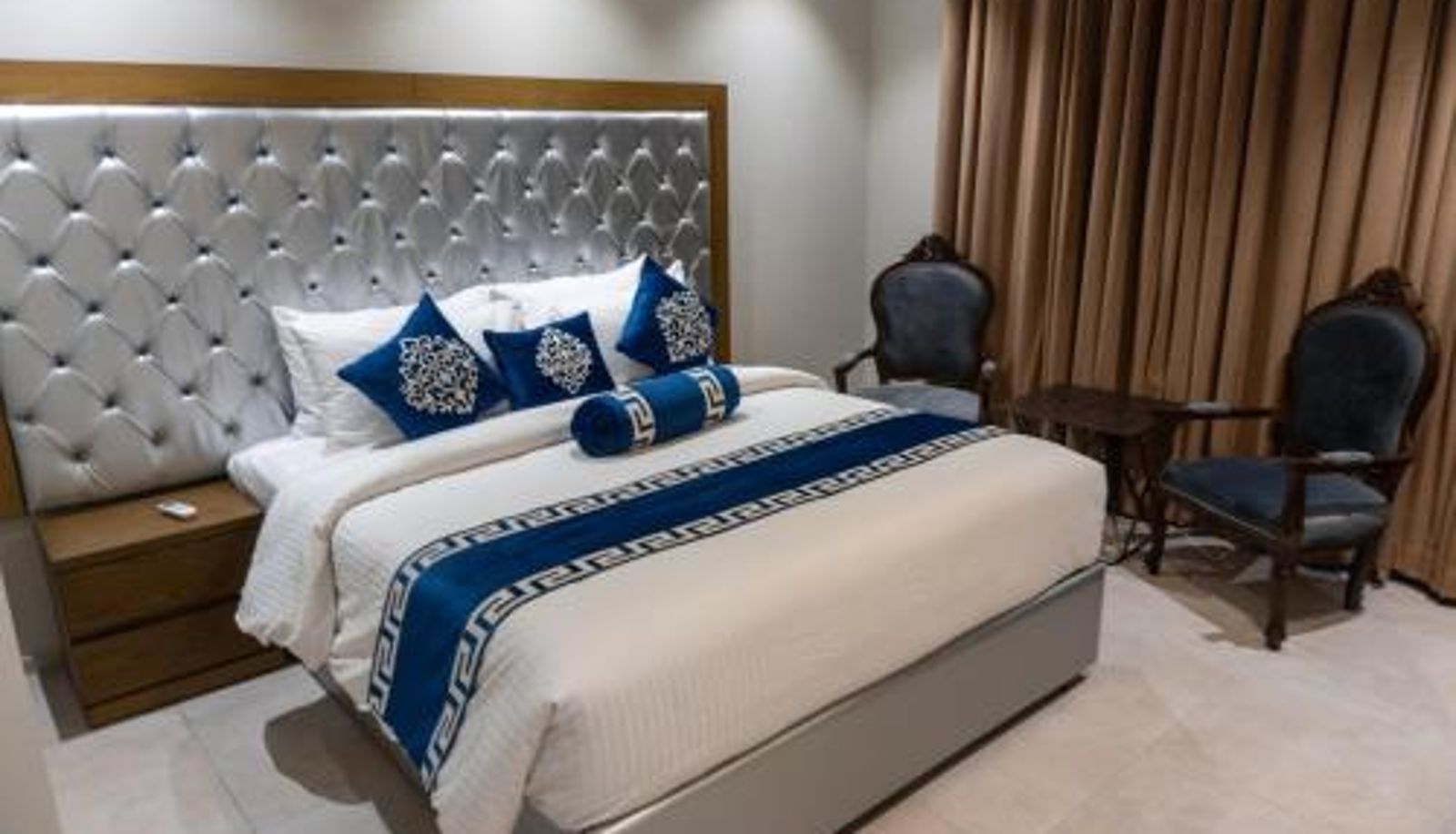 Apartment - Trivelles Executive Suites Islamabad