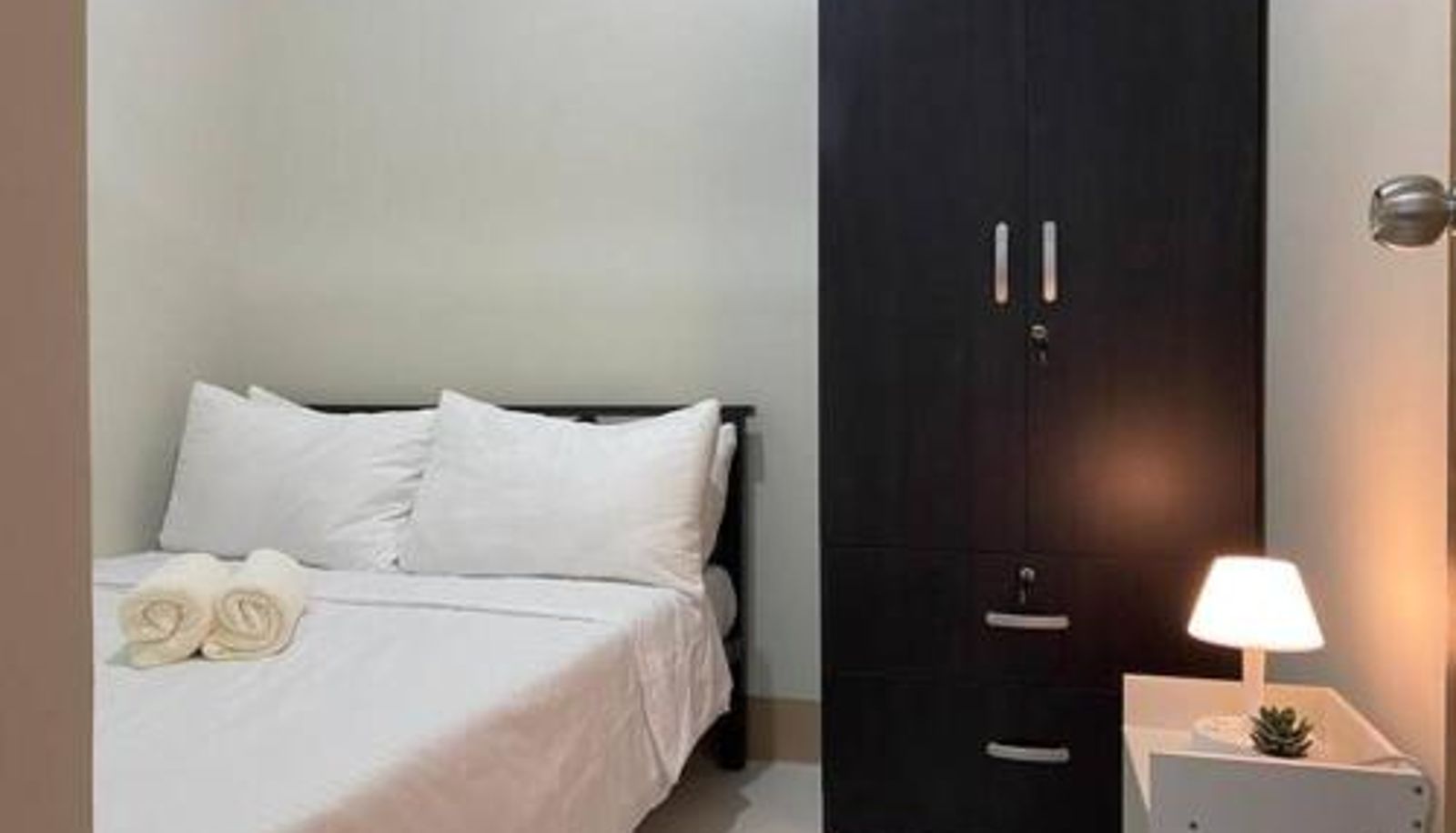 Apartment - My VEKAtion at Shore 3 Residence MOA