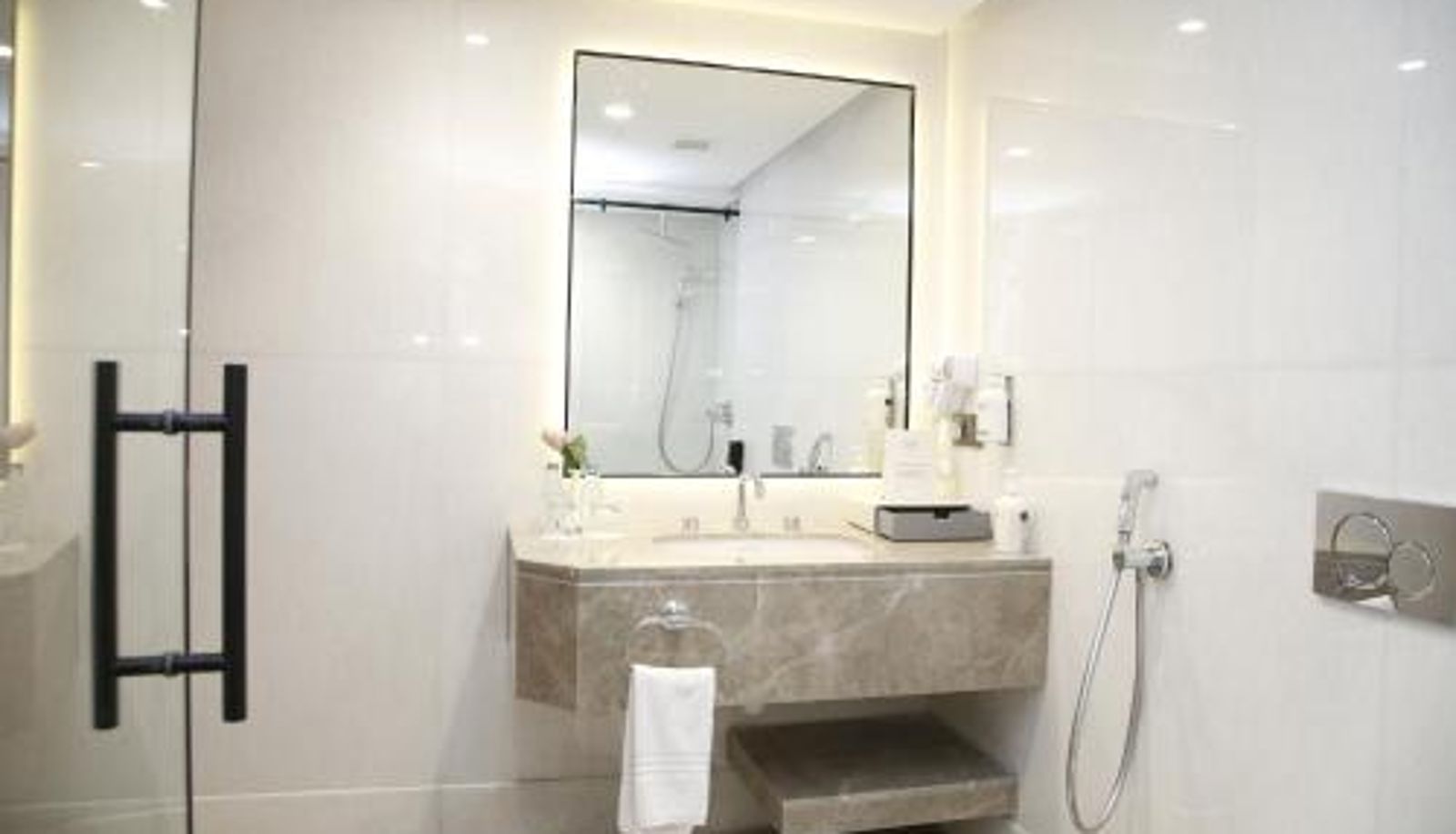 Badezimmer - MADEN Al Rawda مادن الروضة