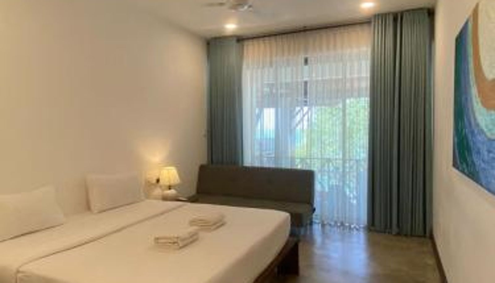 Info - Sun N Sea Hotel