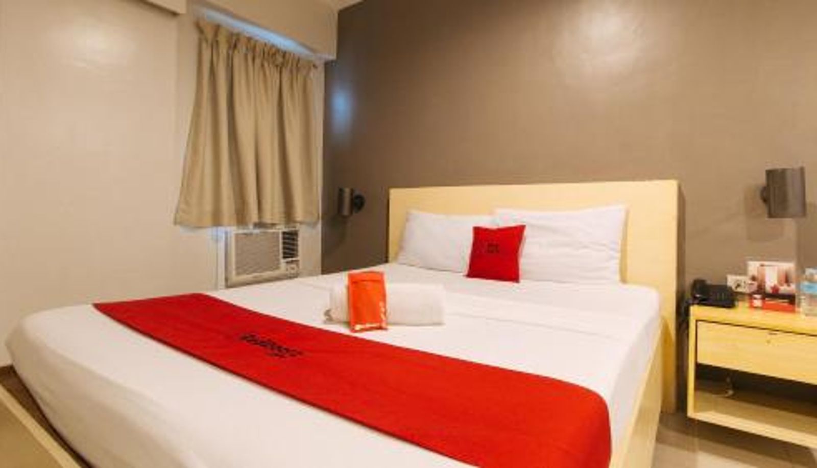 Zimmer - RedDoorz at Samat Mandaluyong