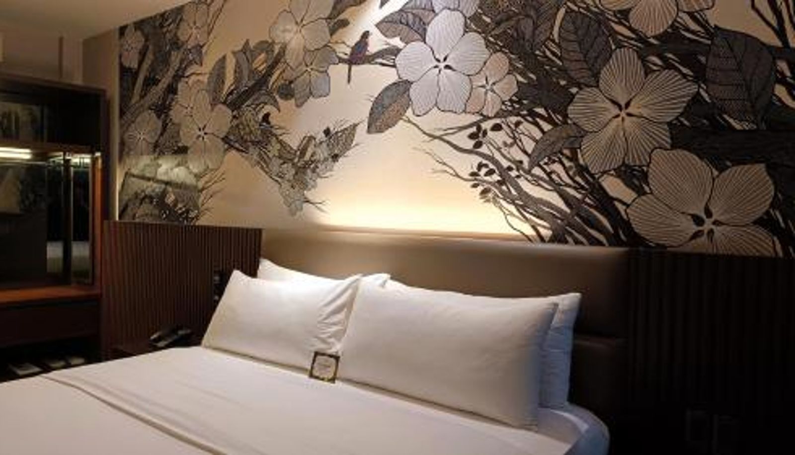 Camera standard - The Henry Hotel Roost Bacolod