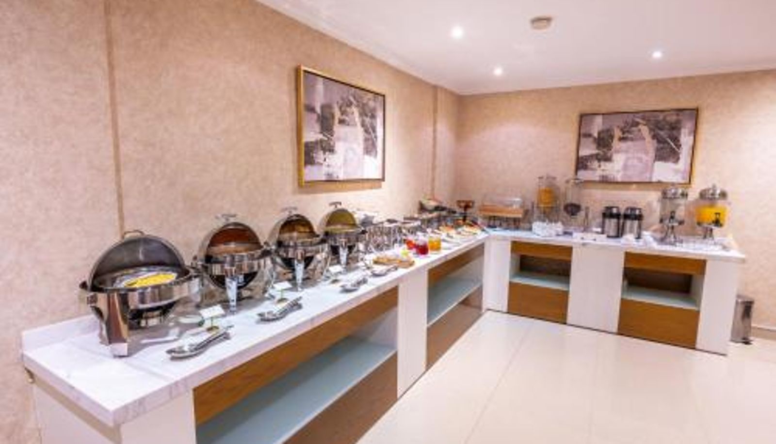 Info - Al Muhaidb Residence Al Takhasossi 3 - Economic