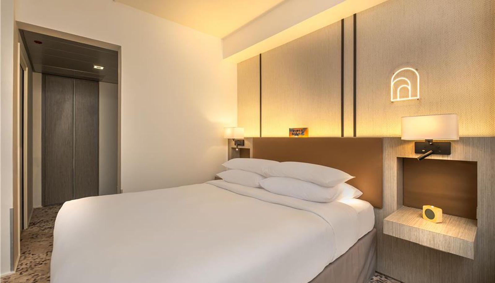 Camera - FirstName Toulouse Hotel