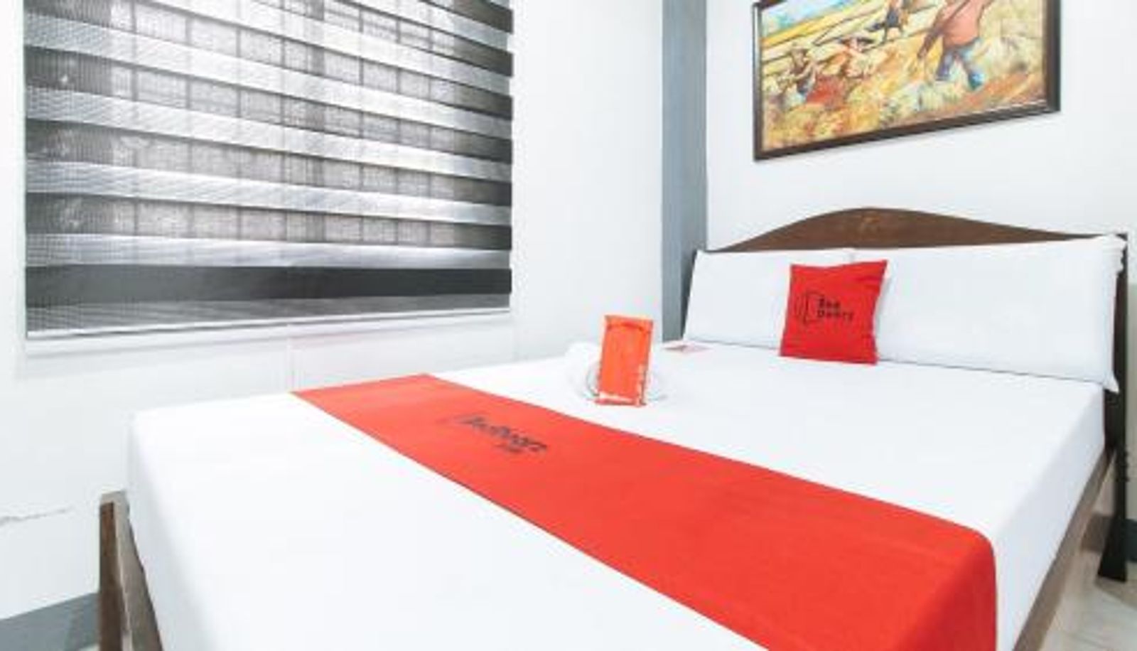 Zimmer - RedDoorz at A&F C5 Pinagsama Taguig