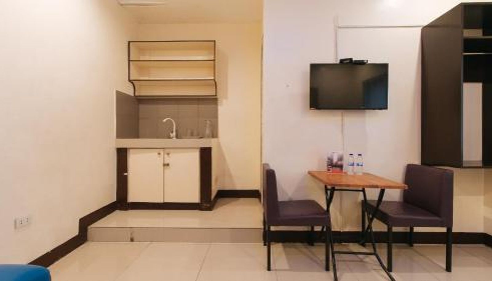 Cuisine - RedDoorz at VCat Apartelle Sampaloc Manila