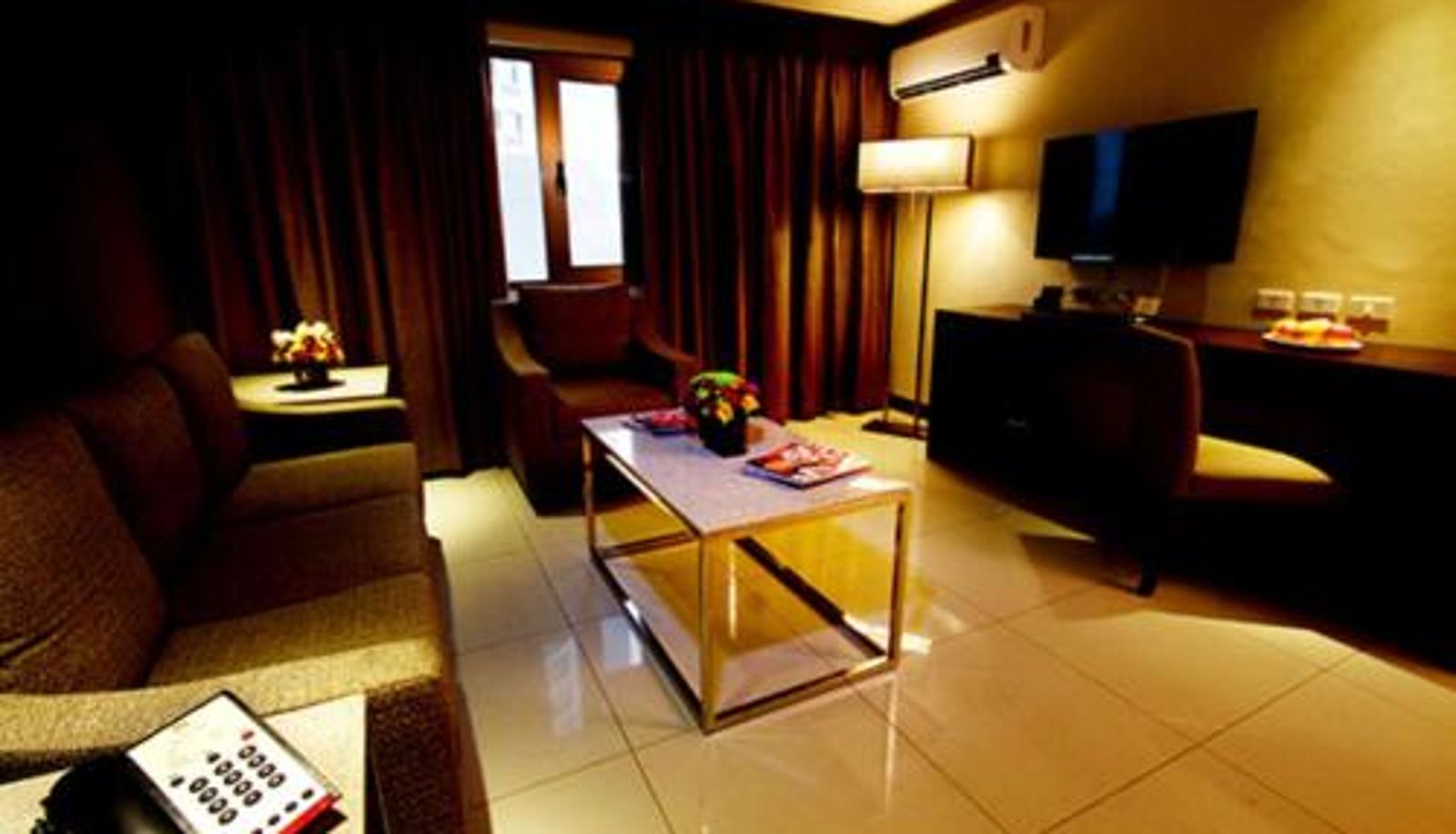Zimmer - Mandarin Plaza Hotel