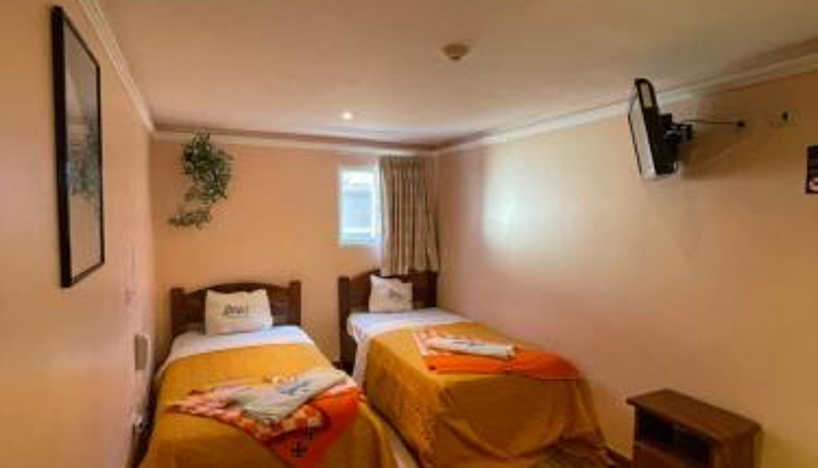 Zimmer - HOTEL MUEVETE POR VARGAS