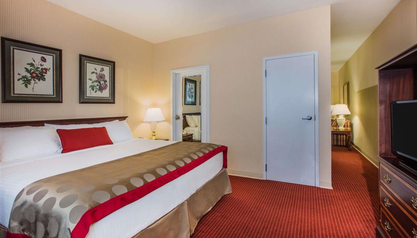 Room - Ramada by Wyndham Ligonier